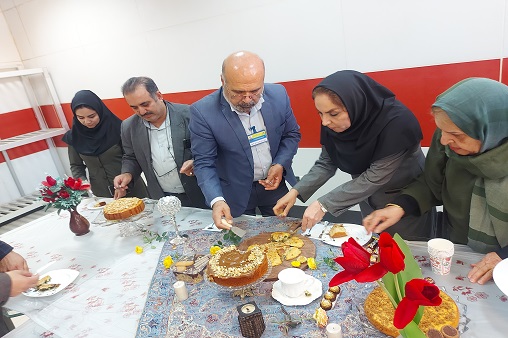 مسابقه شیرینی پزی دهه فجر 1402 3