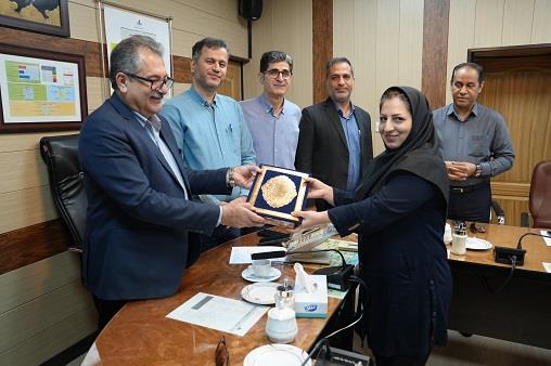 کارمند نمونه 1404 1