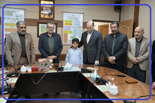 آیین ارتقاء درجه پرسنل حراست در بهداشت و درمان صنعت نفت آبادان برگزار شد.