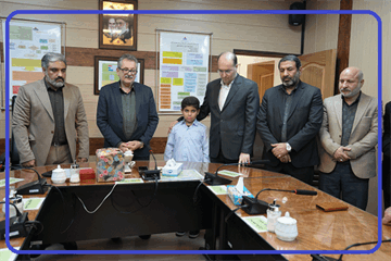 آیین ارتقاء درجه پرسنل حراست در بهداشت و درمان صنعت نفت آبادان برگزار شد.